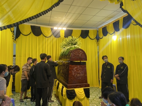 Hình Mai táng 6