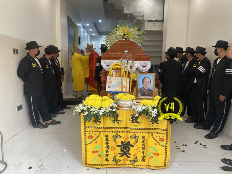 Hình Mai Táng 13